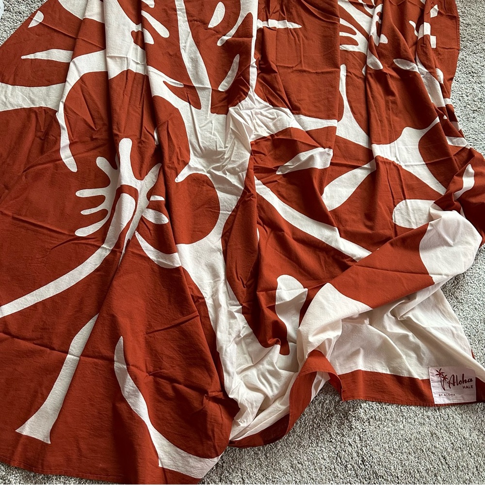 ALOHA COLLECTION Hibiscus Pareo